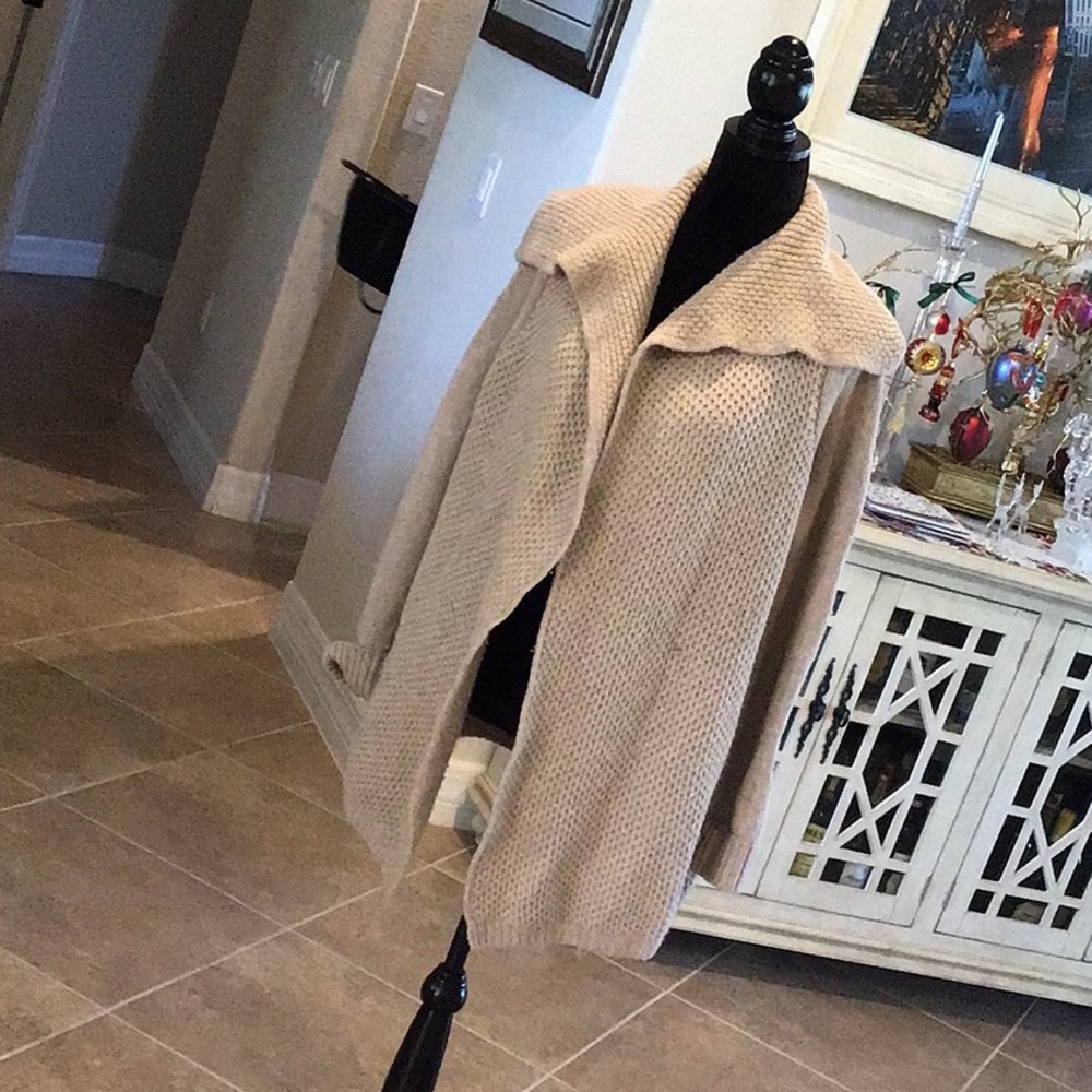 Vince heavy open front sweater, tan, size small